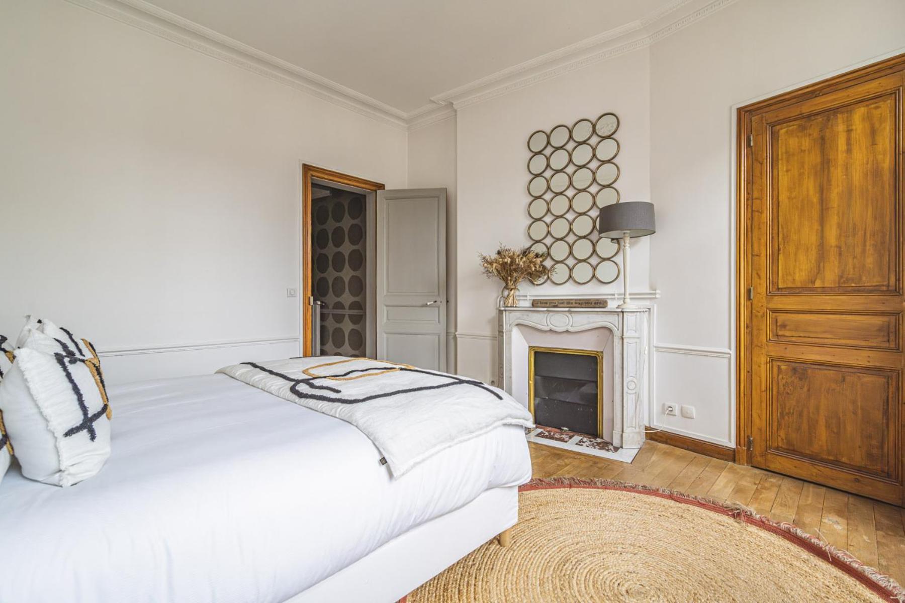 L'Elegance Vue Parc Apartment Реймс Екстериор снимка
